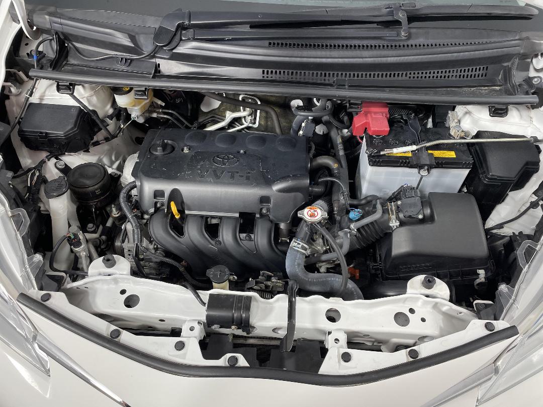 Photo '13' of Toyota Yaris