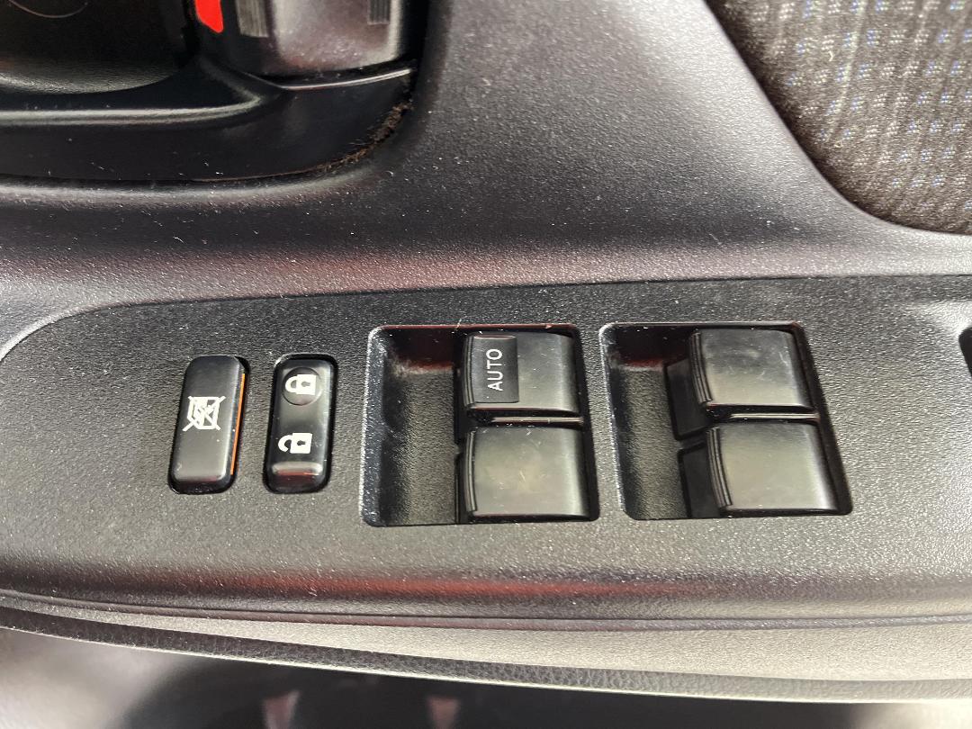 Photo '26' of Toyota Yaris