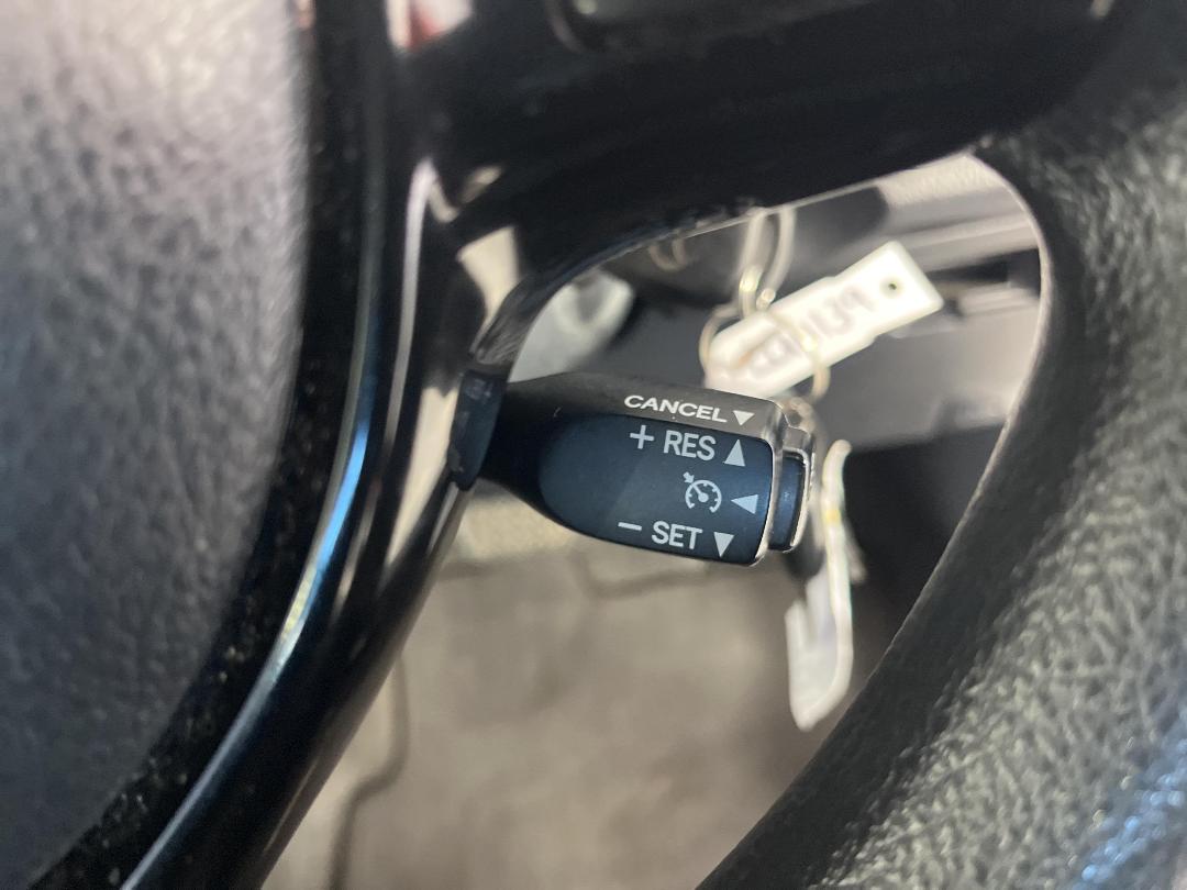 Photo '29' of Toyota Yaris