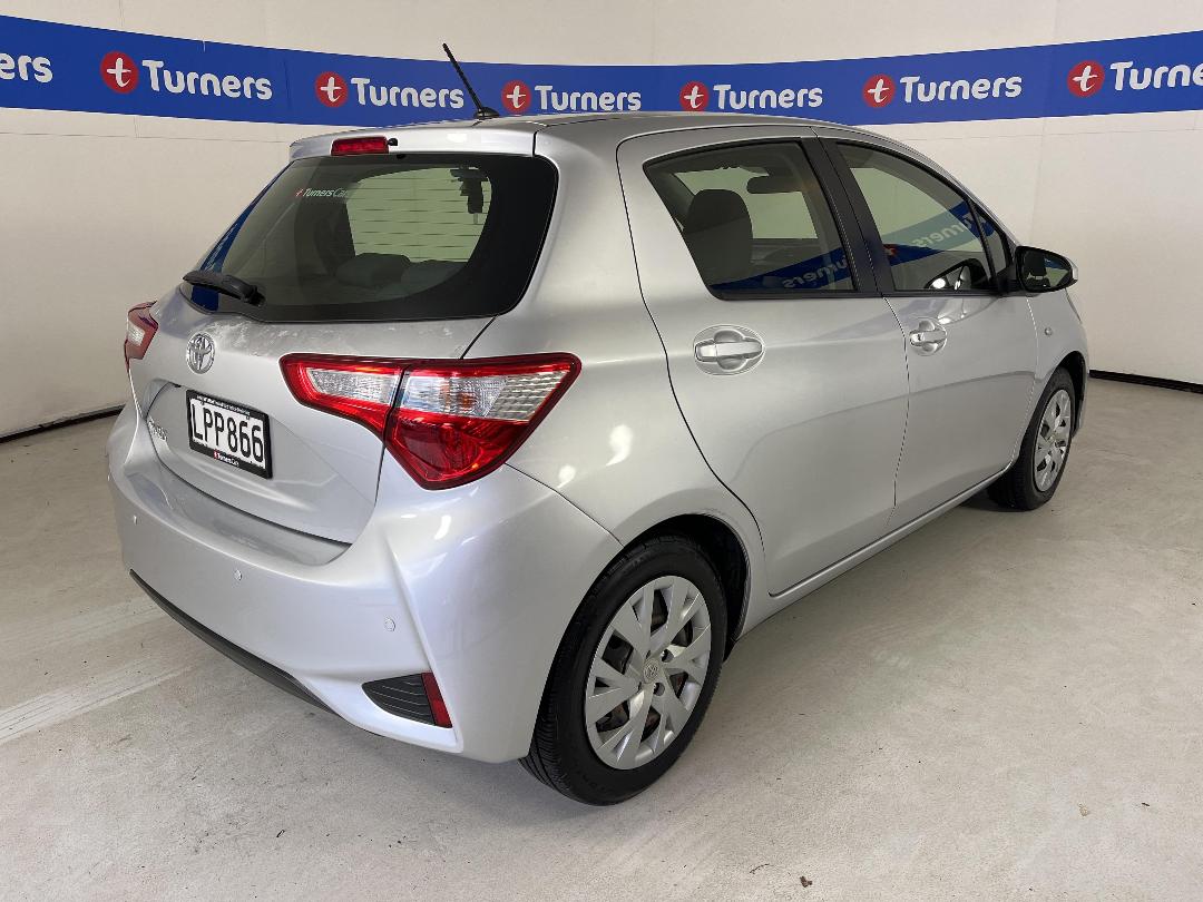 Photo '7' of Toyota Yaris Photo '7' of Toyota Yaris