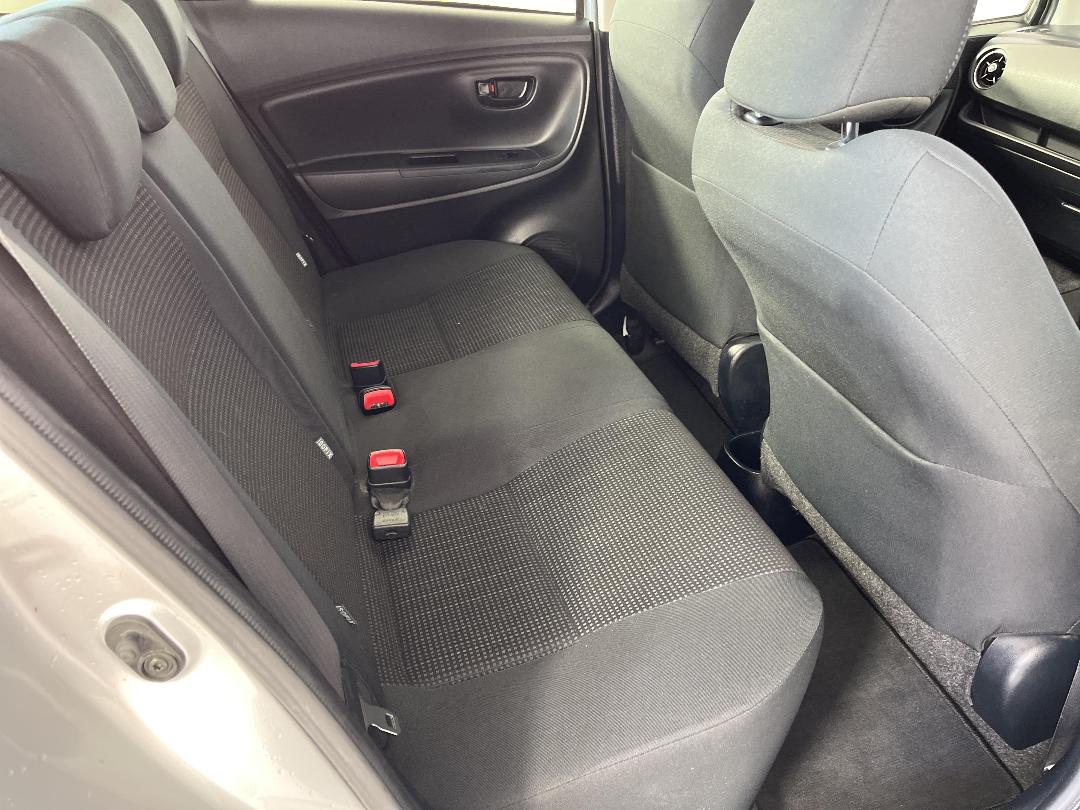 Photo '20' of Toyota Yaris Photo '20' of Toyota Yaris