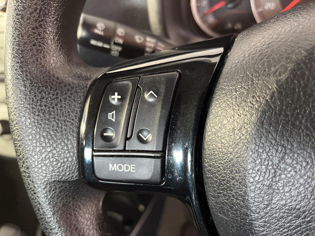 Photo '27' of Toyota Yaris Photo '27' of Toyota Yaris