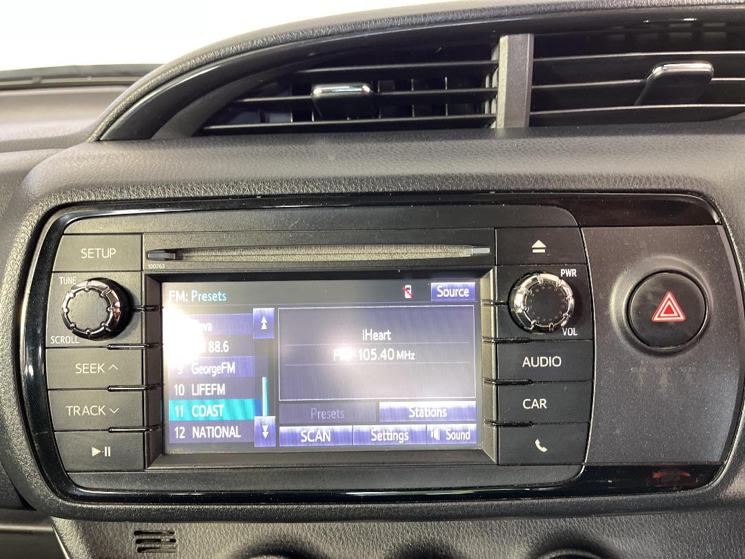 Photo '32' of Toyota Yaris Photo '32' of Toyota Yaris