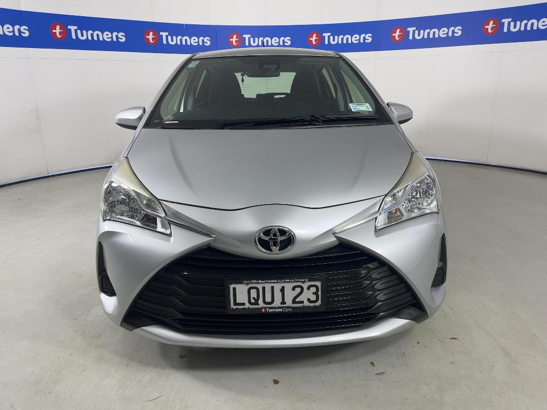Photo '2' of Toyota Yaris