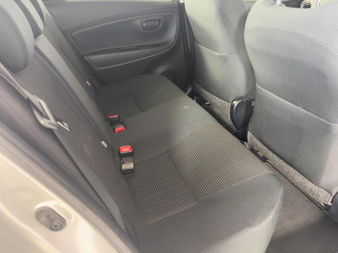 Photo '20' of Toyota Yaris