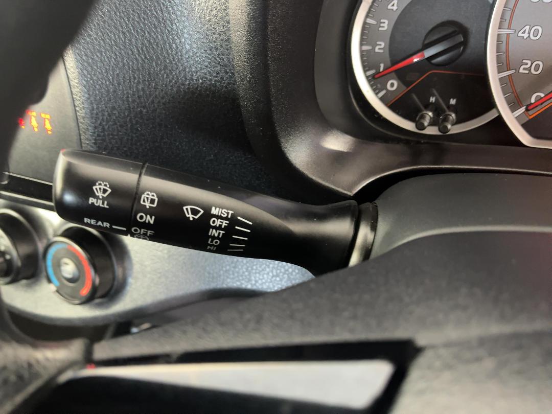 Photo '26' of Toyota Yaris