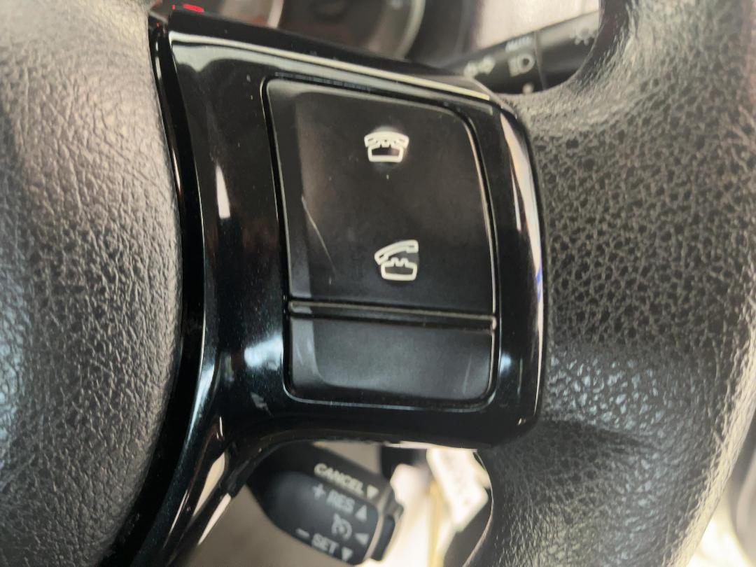 Photo '28' of Toyota Yaris