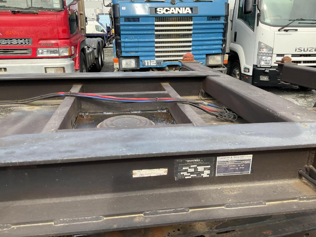 Photo '17' of TRAILER 2A Skeletal Semi Photo '17' of TRAILER 2A Skeletal Semi