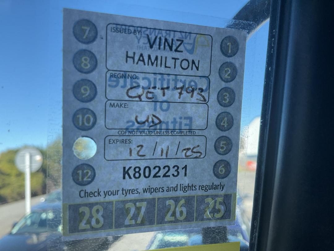 Photo '42' of UD Trucks QUON GKSXDA TRACTOR UNIT Tractor Unit