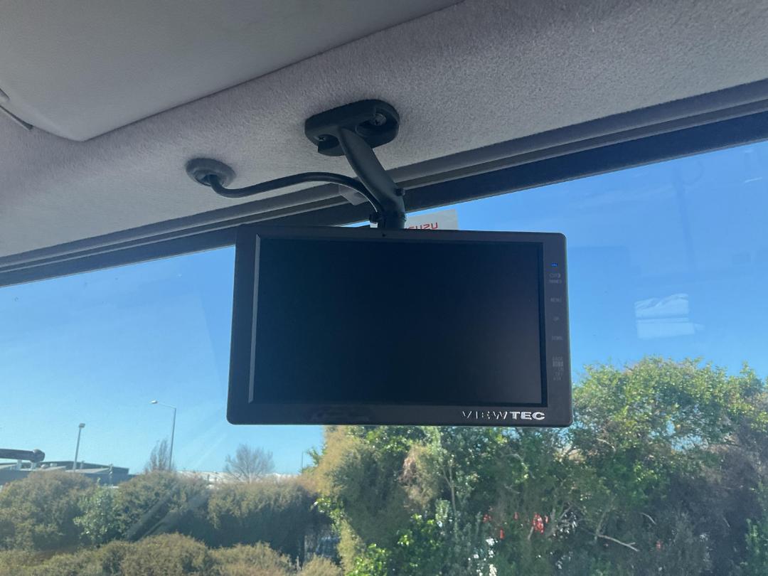 Photo '17' of UD Trucks QUON GKSXDA TRACTOR UNIT Tractor Unit