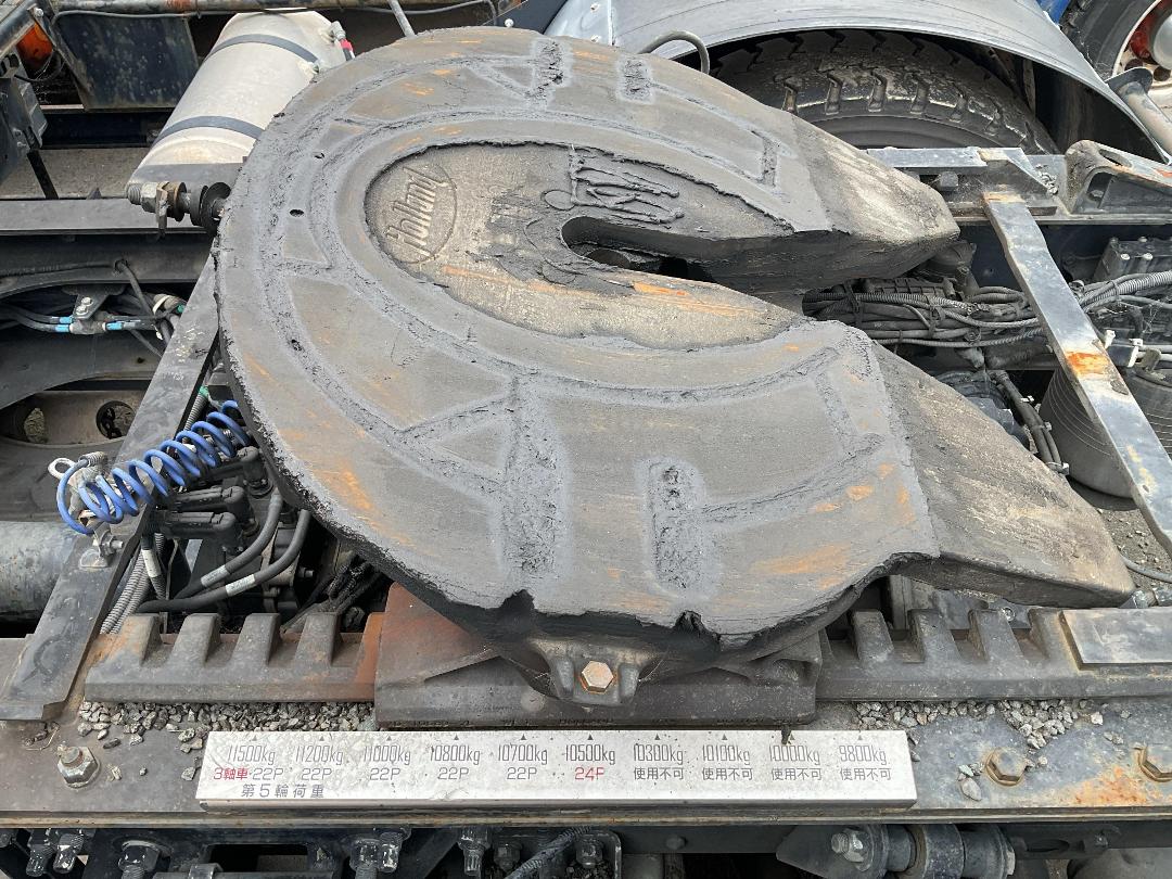 Photo '19' of UD Trucks QUON GKSXDA TRACTOR UNIT Tractor Unit