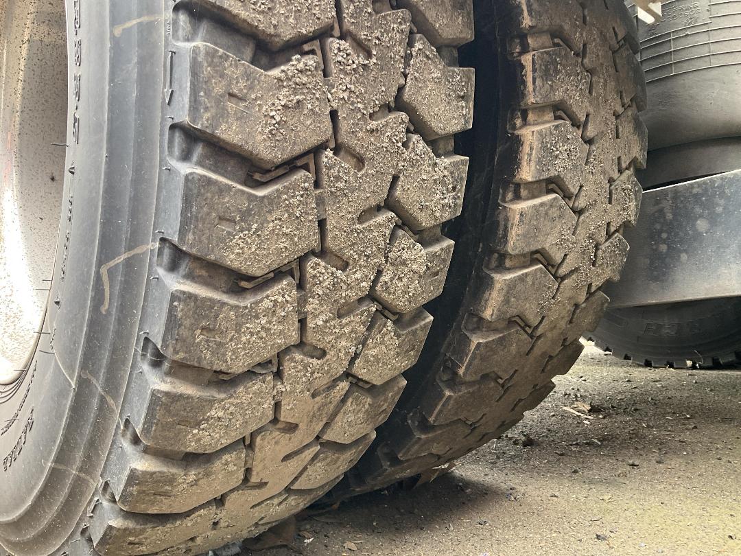 Photo '47' of UD Trucks QUON GKSXDA TRACTOR UNIT Tractor Unit