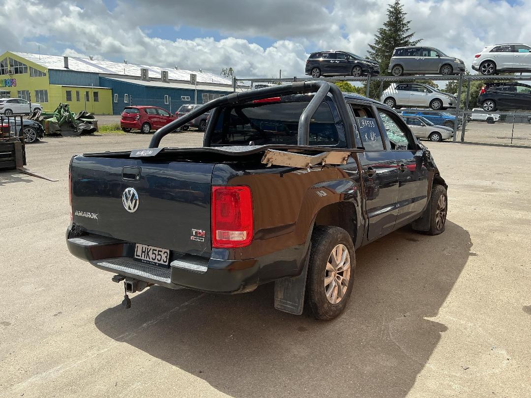 Photo '6' of Volkswagen Amarok DC 4M Core Photo '6' of Volkswagen Amarok DC 4M Core