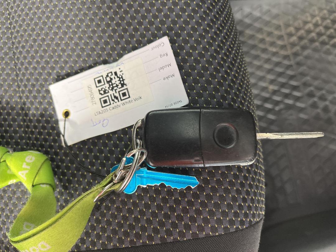 Photo '22' of Volkswagen Caddy