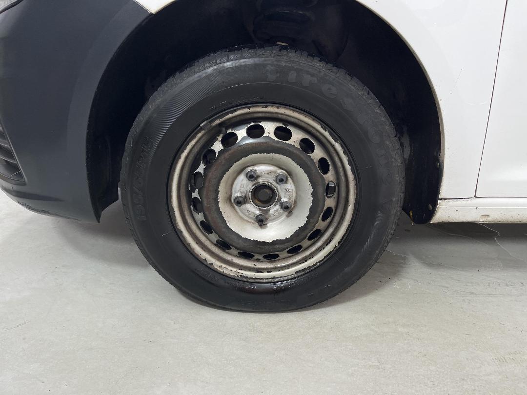 Photo '10' of Volkswagen Caddy