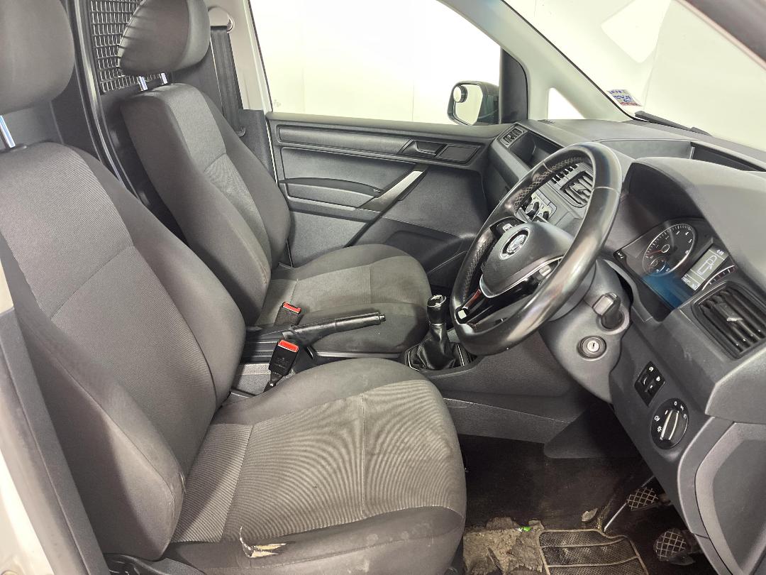 Photo '16' of Volkswagen Caddy