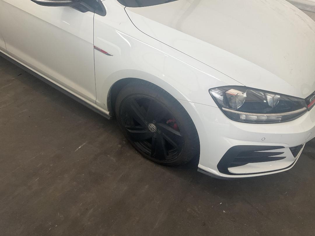 Photo '2' of Volkswagen Golf GTI 169KW