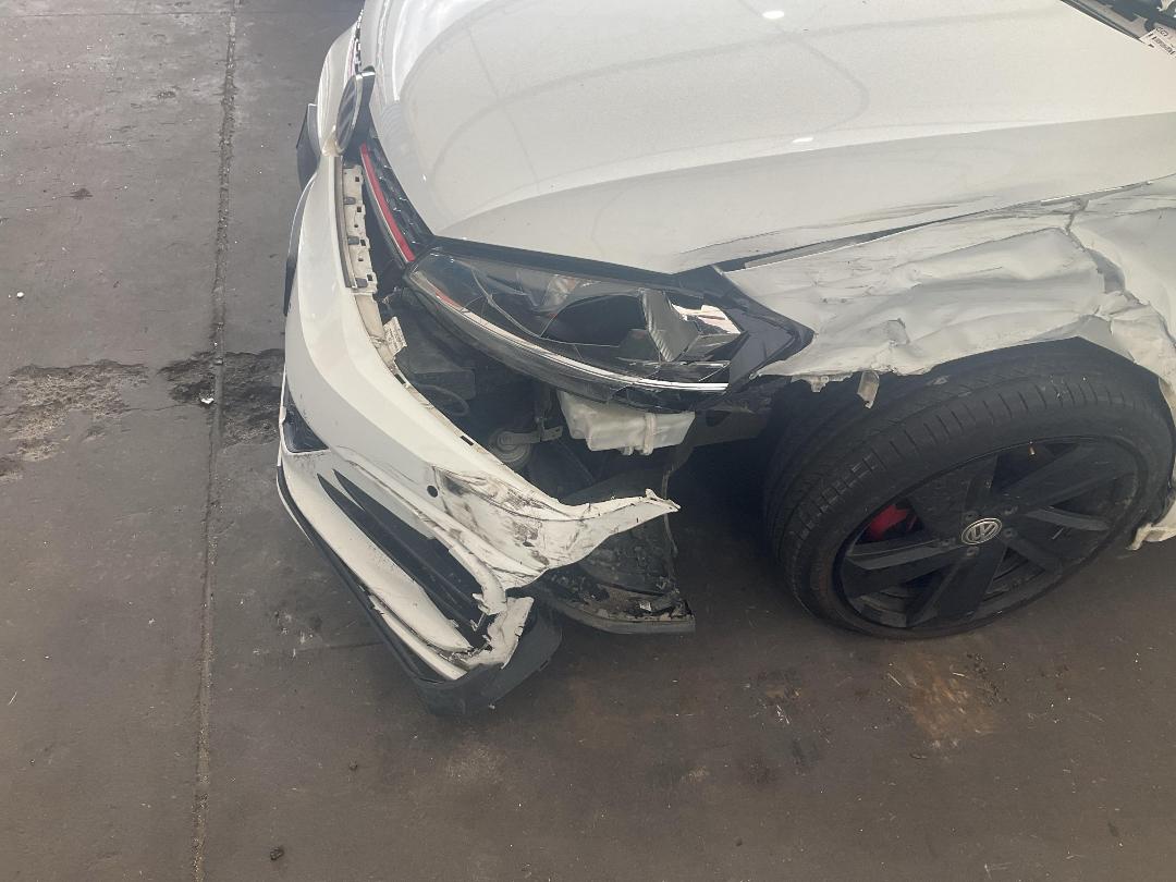 Photo '7' of Volkswagen Golf GTI 169KW