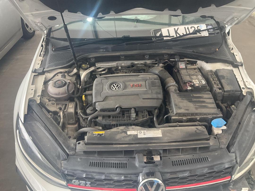 Photo '13' of Volkswagen Golf GTI 169KW