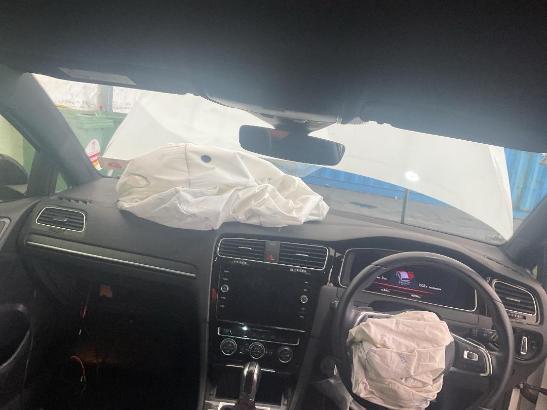 Photo '18' of Volkswagen Golf GTI 169KW