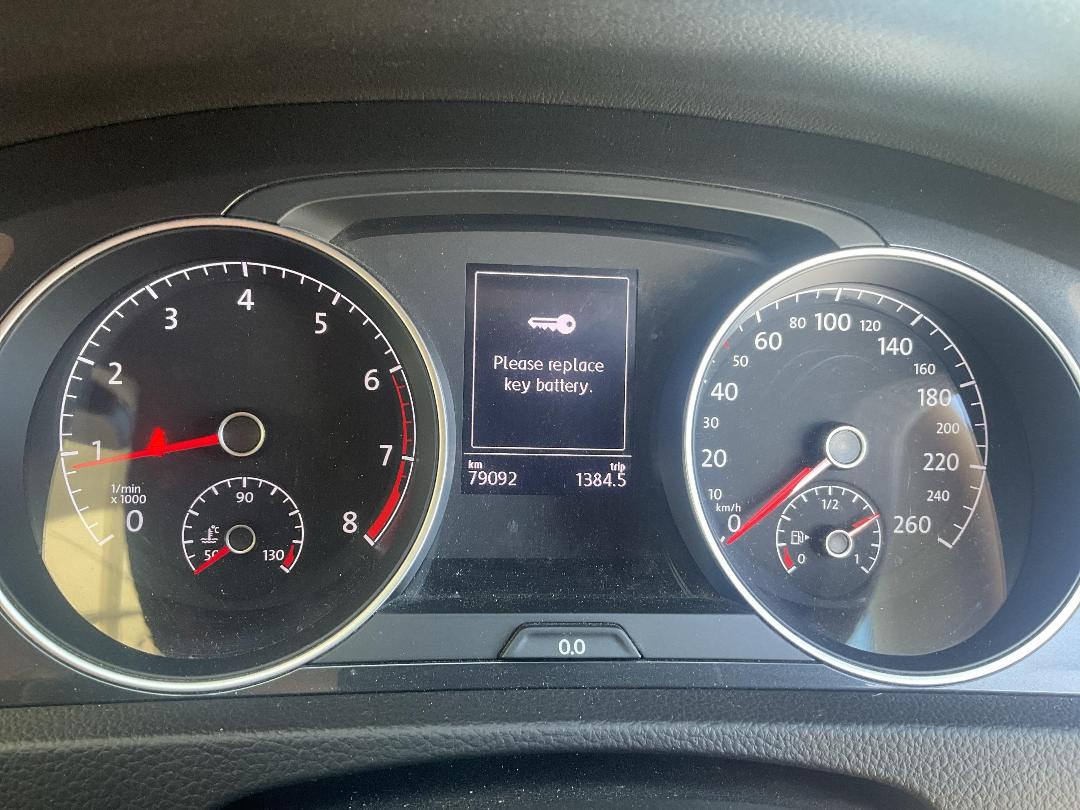 Photo '8' of Volkswagen Golf Photo '8' of Volkswagen Golf