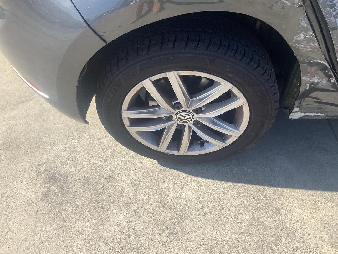 Photo '16' of Volkswagen Golf Photo '16' of Volkswagen Golf