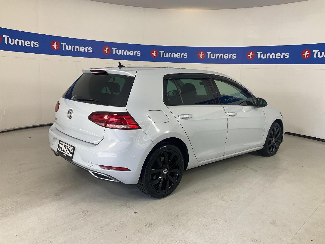 Photo '7' of Volkswagen Golf Photo '7' of Volkswagen Golf