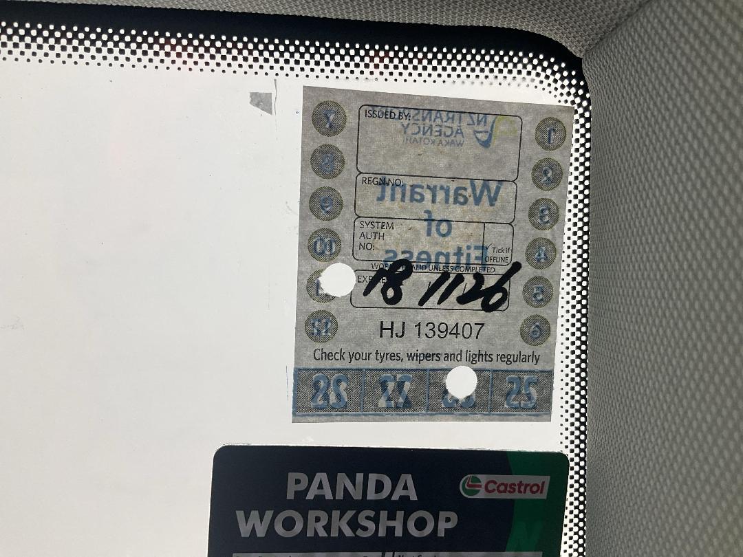 Photo '24' of Volkswagen Golf Photo '24' of Volkswagen Golf