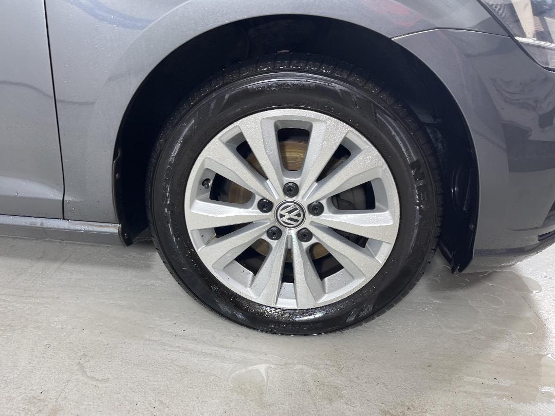 Photo '9' of Volkswagen Golf