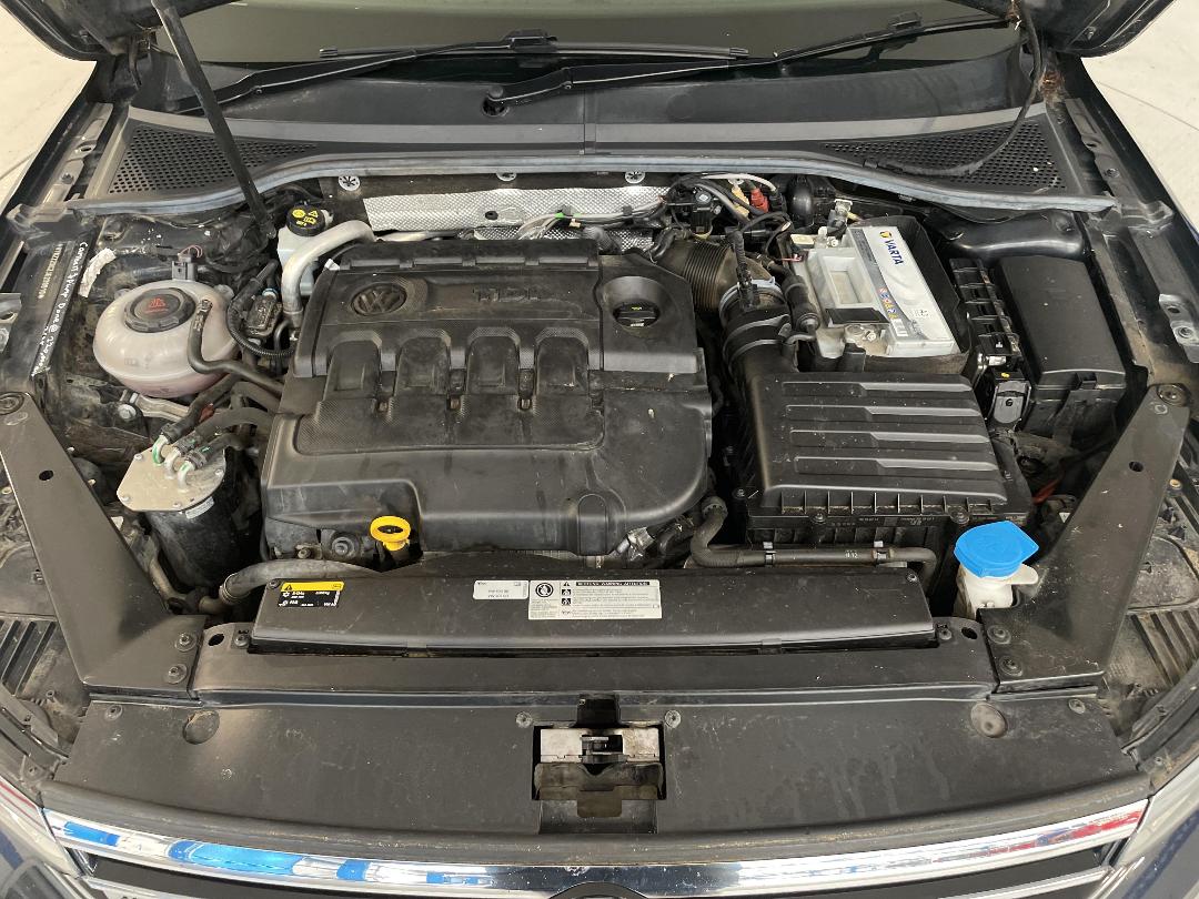 Photo '13' of Volkswagen Passat Photo '13' of Volkswagen Passat