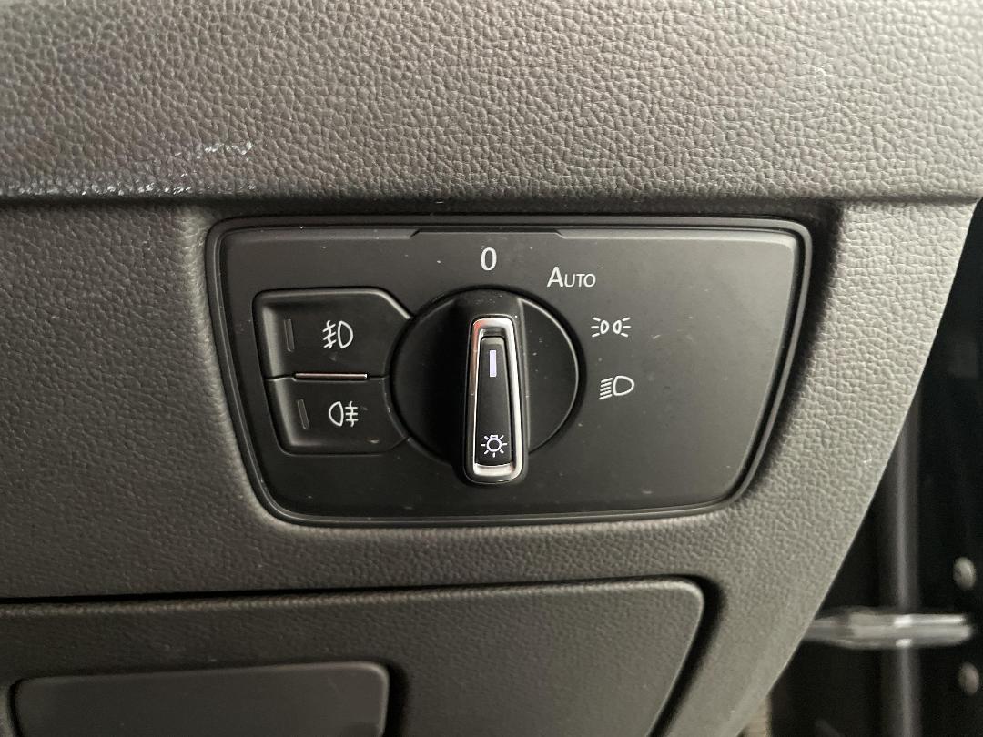 Photo '25' of Volkswagen Passat Photo '25' of Volkswagen Passat