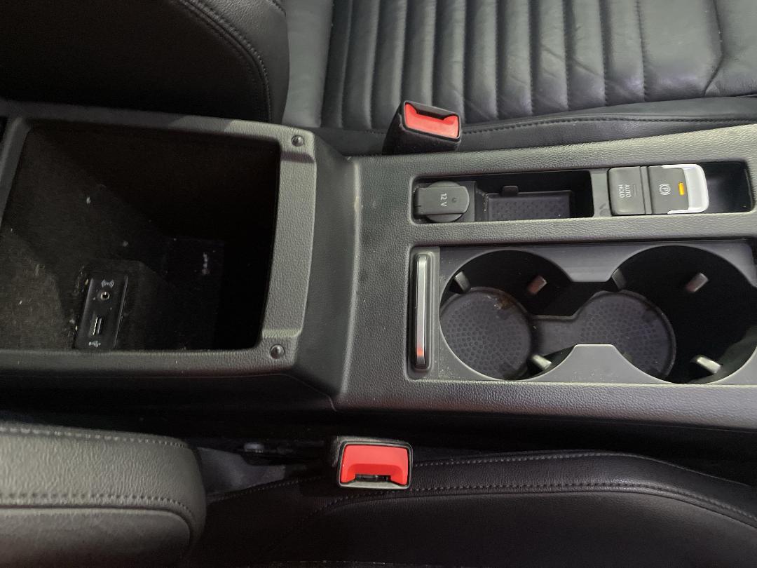 Photo '33' of Volkswagen Passat Photo '33' of Volkswagen Passat