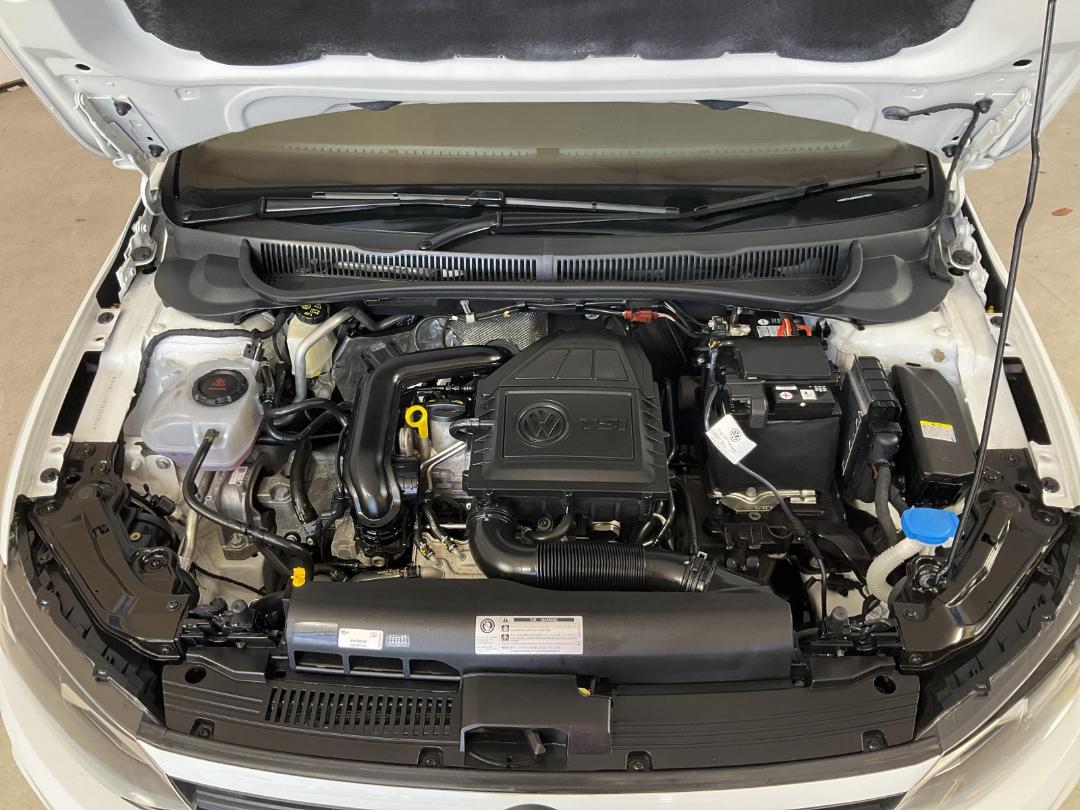 Photo '13' of Volkswagen Polo Photo '13' of Volkswagen Polo