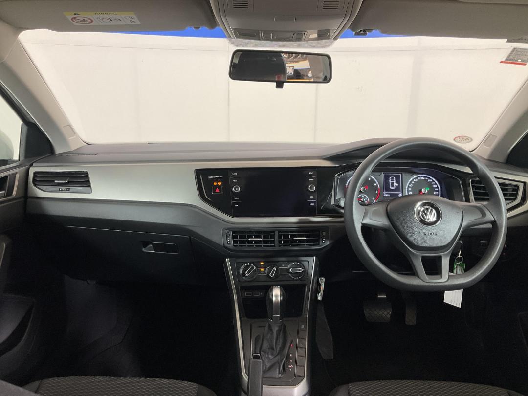 Photo '17' of Volkswagen Polo Photo '17' of Volkswagen Polo