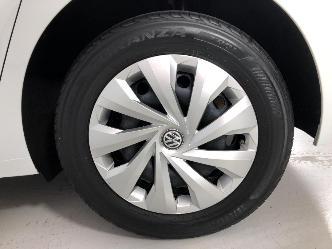 Photo '11' of Volkswagen Polo Photo '11' of Volkswagen Polo