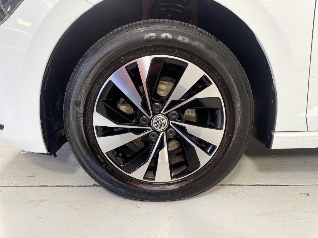 Photo '10' of Volkswagen Polo Photo '10' of Volkswagen Polo