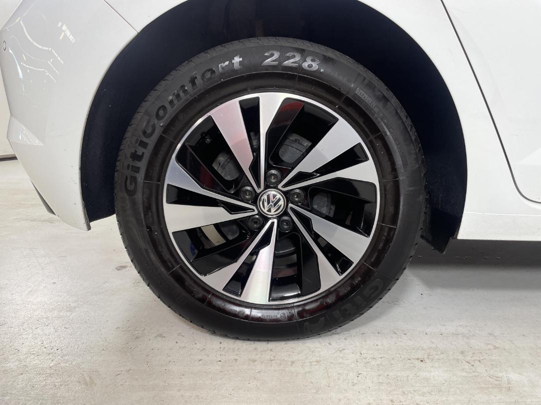 Photo '12' of Volkswagen Polo Photo '12' of Volkswagen Polo