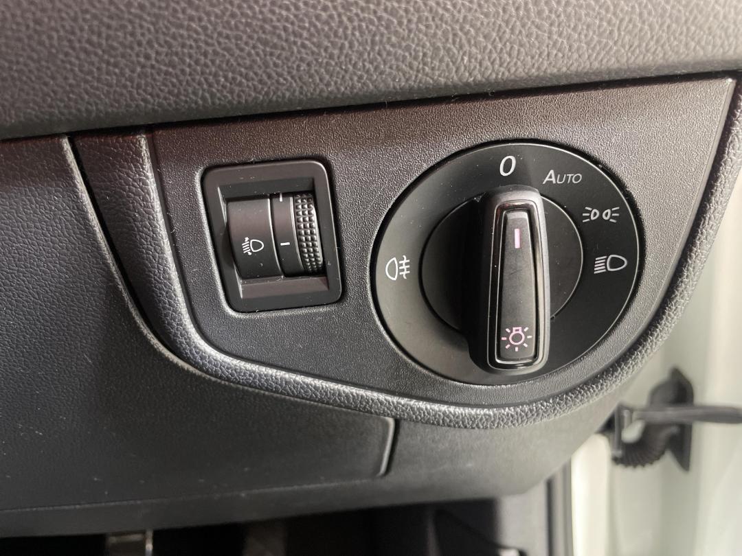 Photo '24' of Volkswagen Polo Photo '24' of Volkswagen Polo