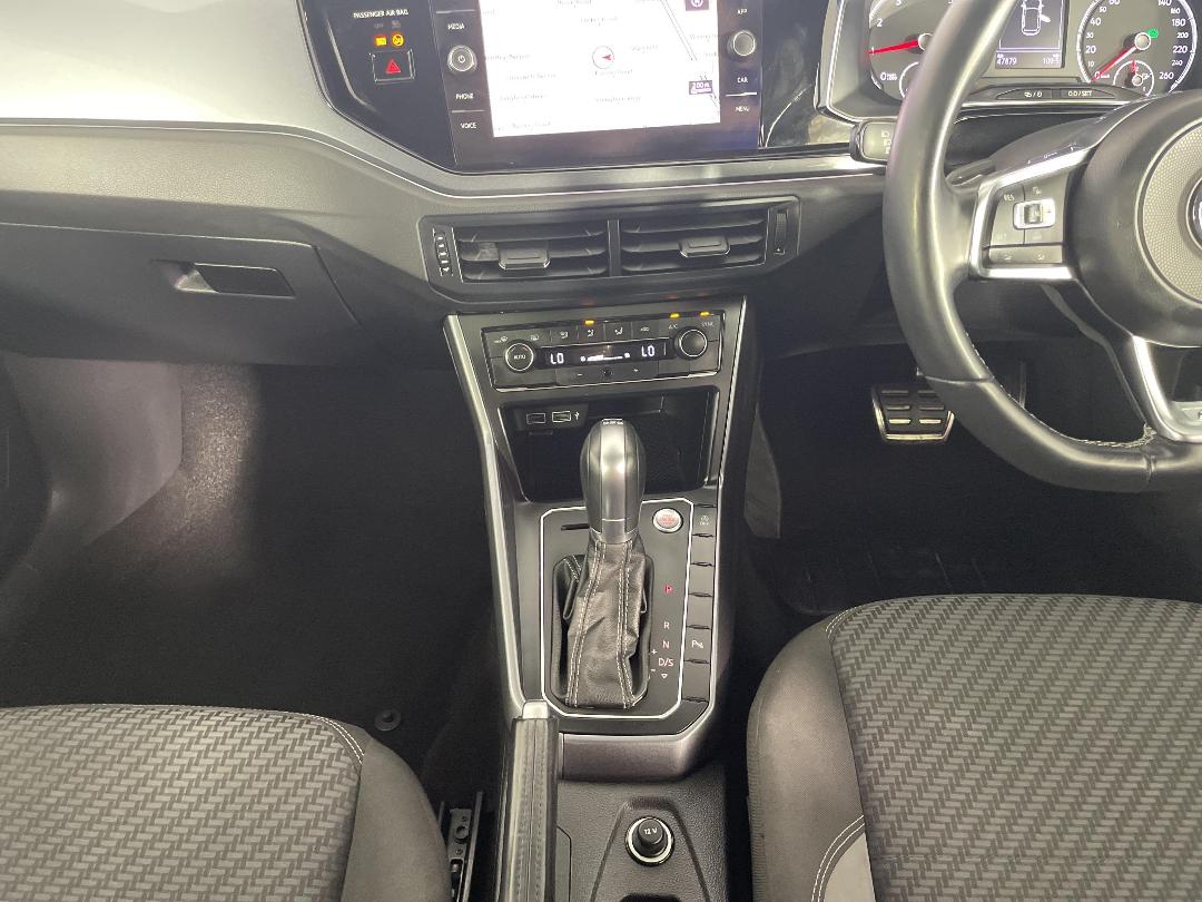 Photo '18' of Volkswagen Polo