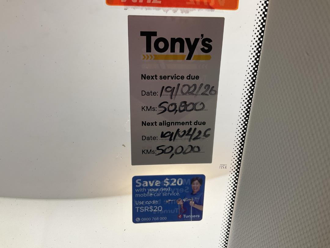 Photo '23' of Volkswagen Polo Photo '23' of Volkswagen Polo