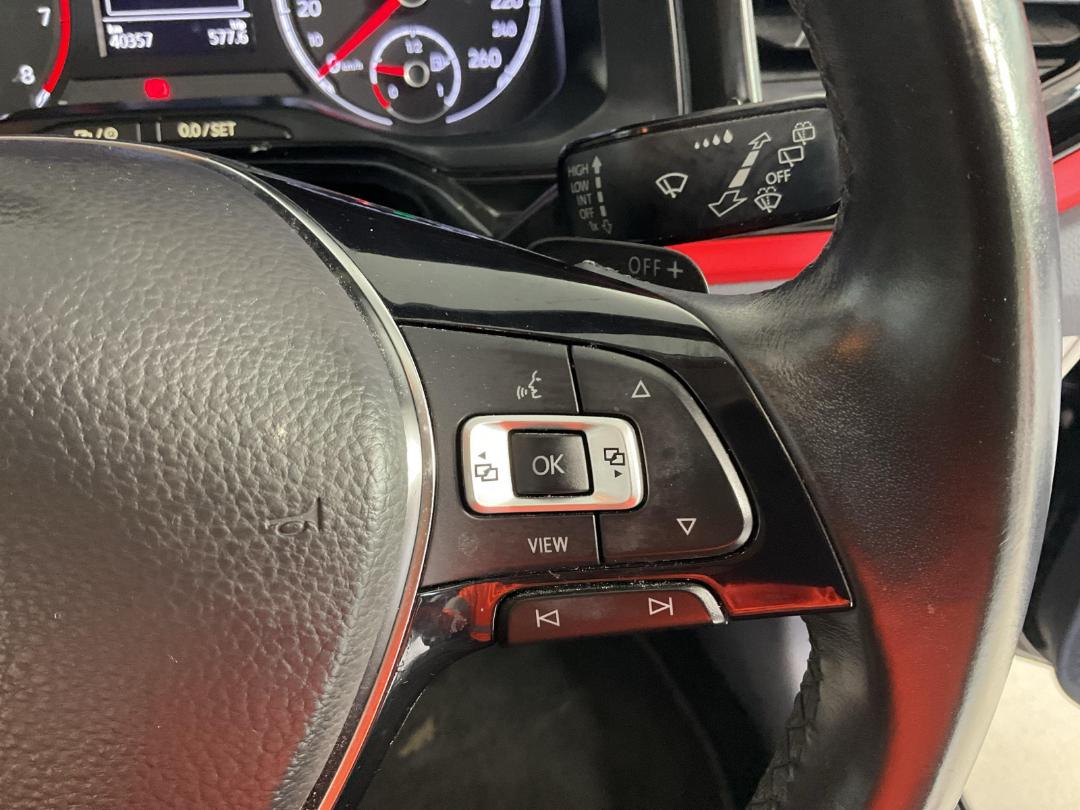 Photo '27' of Volkswagen Polo Photo '27' of Volkswagen Polo