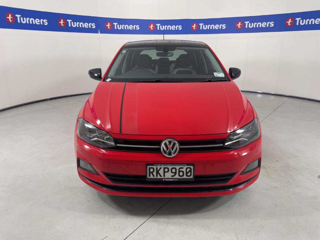 Photo '2' of Volkswagen Polo Photo '2' of Volkswagen Polo