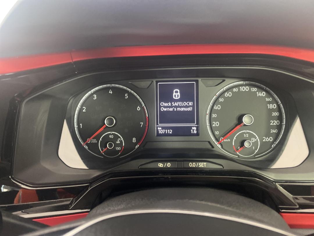 Photo '21' of Volkswagen Polo Photo '21' of Volkswagen Polo