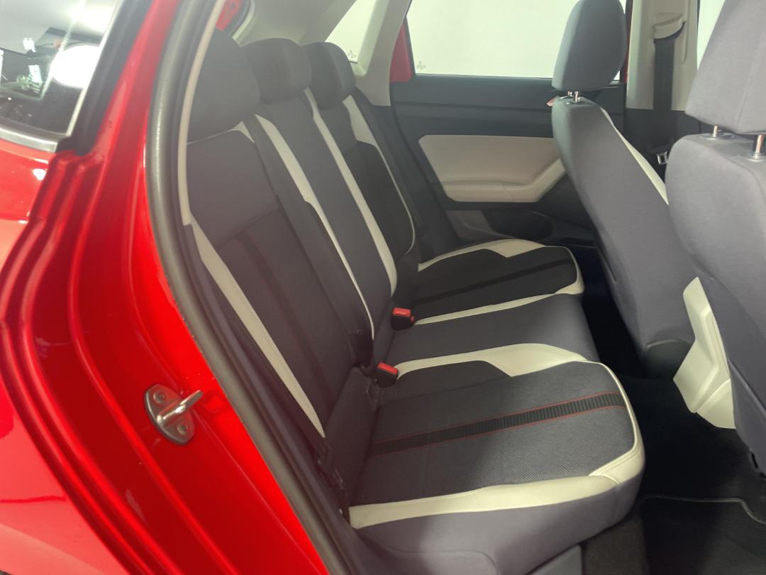 Photo '20' of Volkswagen Polo Photo '20' of Volkswagen Polo