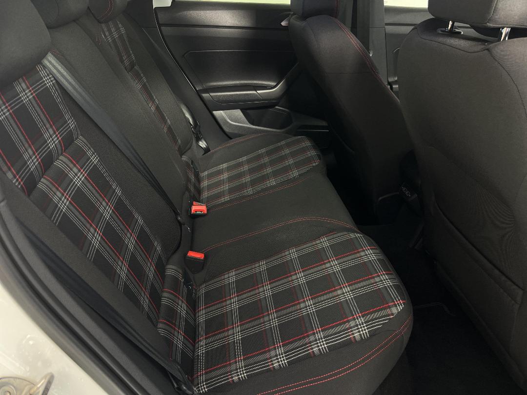 Photo '20' of Volkswagen Polo Photo '20' of Volkswagen Polo