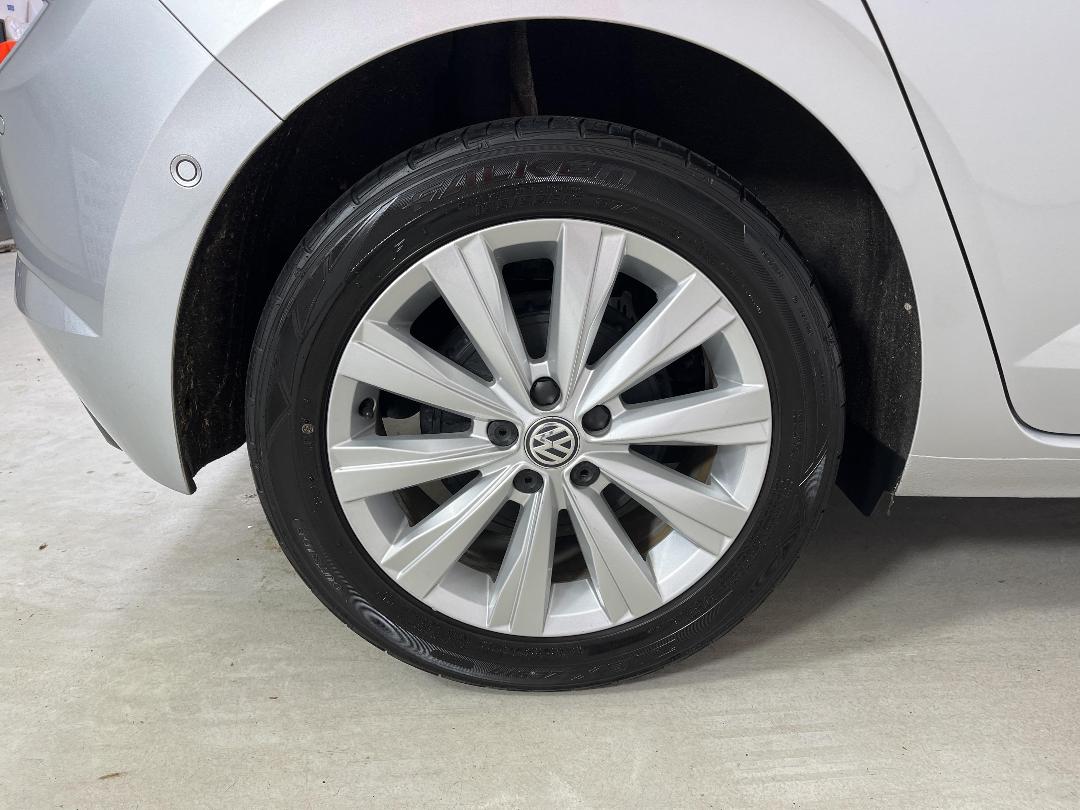 Photo '12' of Volkswagen Polo