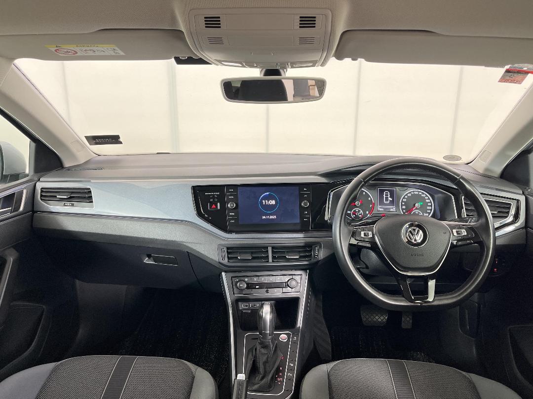 Photo '17' of Volkswagen Polo