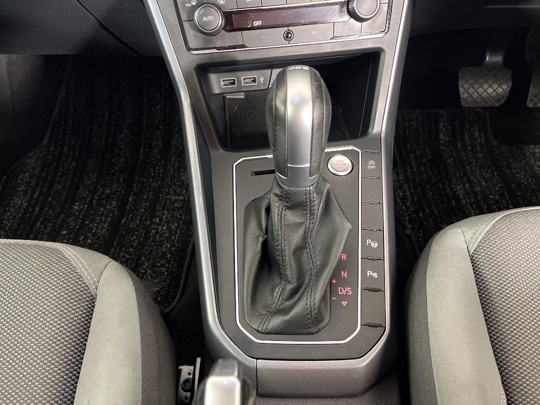 Photo '18' of Volkswagen Polo