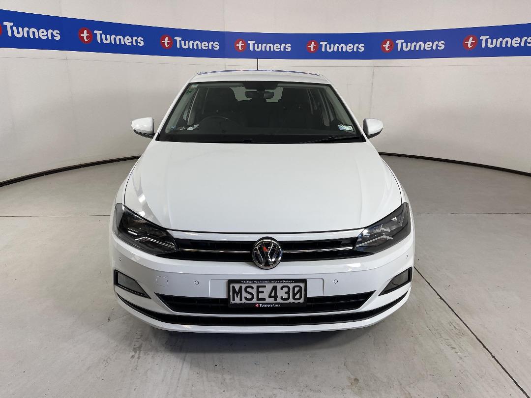 Photo '2' of Volkswagen Polo Photo '2' of Volkswagen Polo