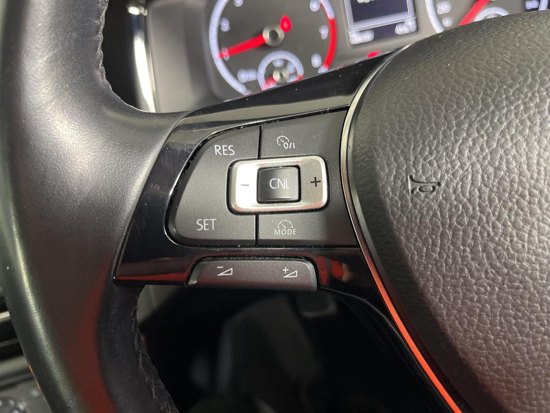 Photo '25' of Volkswagen Polo Photo '25' of Volkswagen Polo